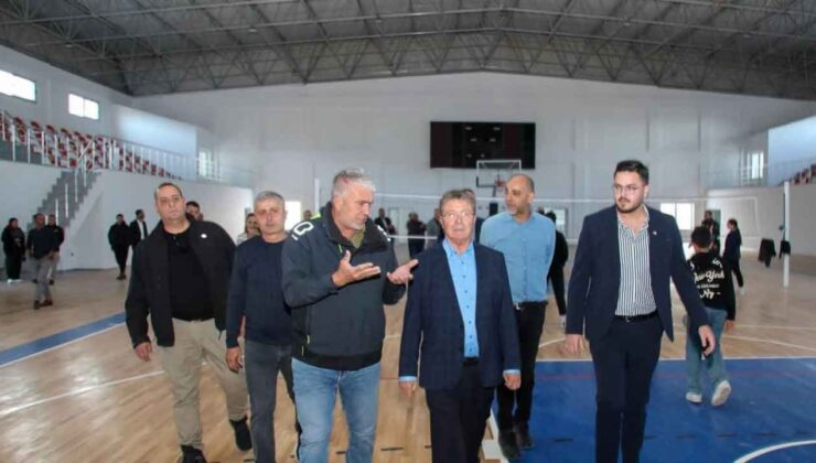 Başbakan Üstel, yapımı tamamlanan Esentepe Spor Salonu’nda incelemelerde bulundu