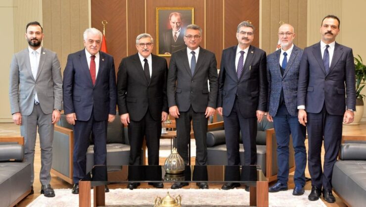 Cumhurbaşkanı Erhürman, AK Parti heyetini kabul etti