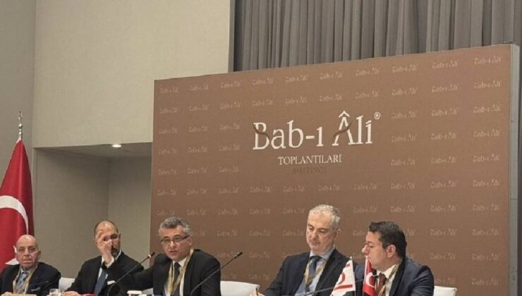 Erhürman Bab-ı Âli Toplantıları’nda konuştu: Siyasi eşitlik olmazsa çözüm de olmaz
