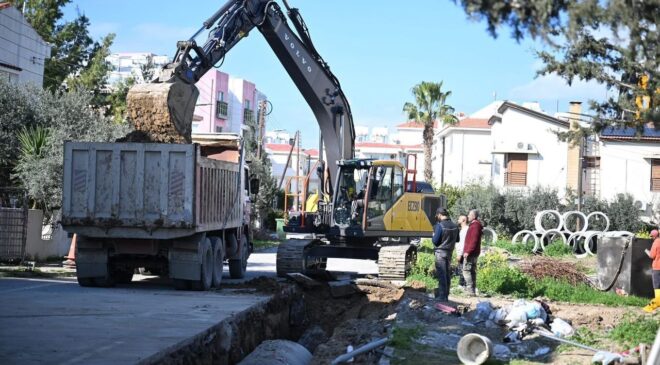 Gönyeli Acısu Sokak’ta yağmur suyu drenaj kapasitesi artırılıyor