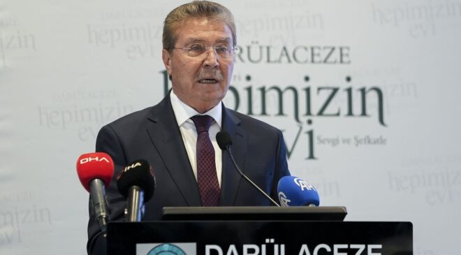 Üstel: Ana vatanımız Türkiye Cumhuriyeti ile el ele, kol kola ve tek yüreğiz